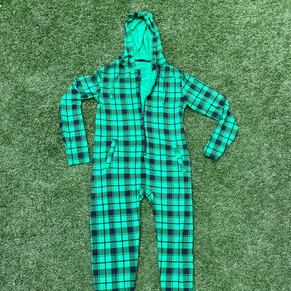 NWOT MeUndie Onesie